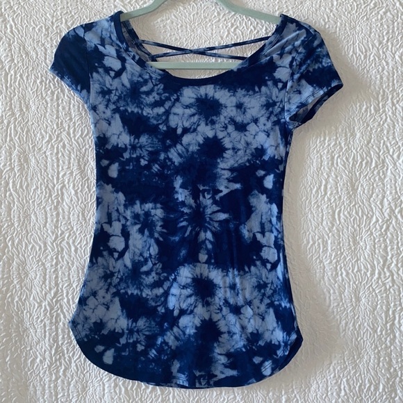 No Boundaries Juniors' Tie Dye Short Sleeve T-Shirt - Picture 1 of 5